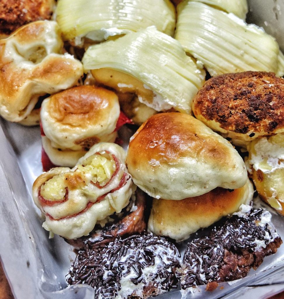 roti unyil - oleh oleh bogor